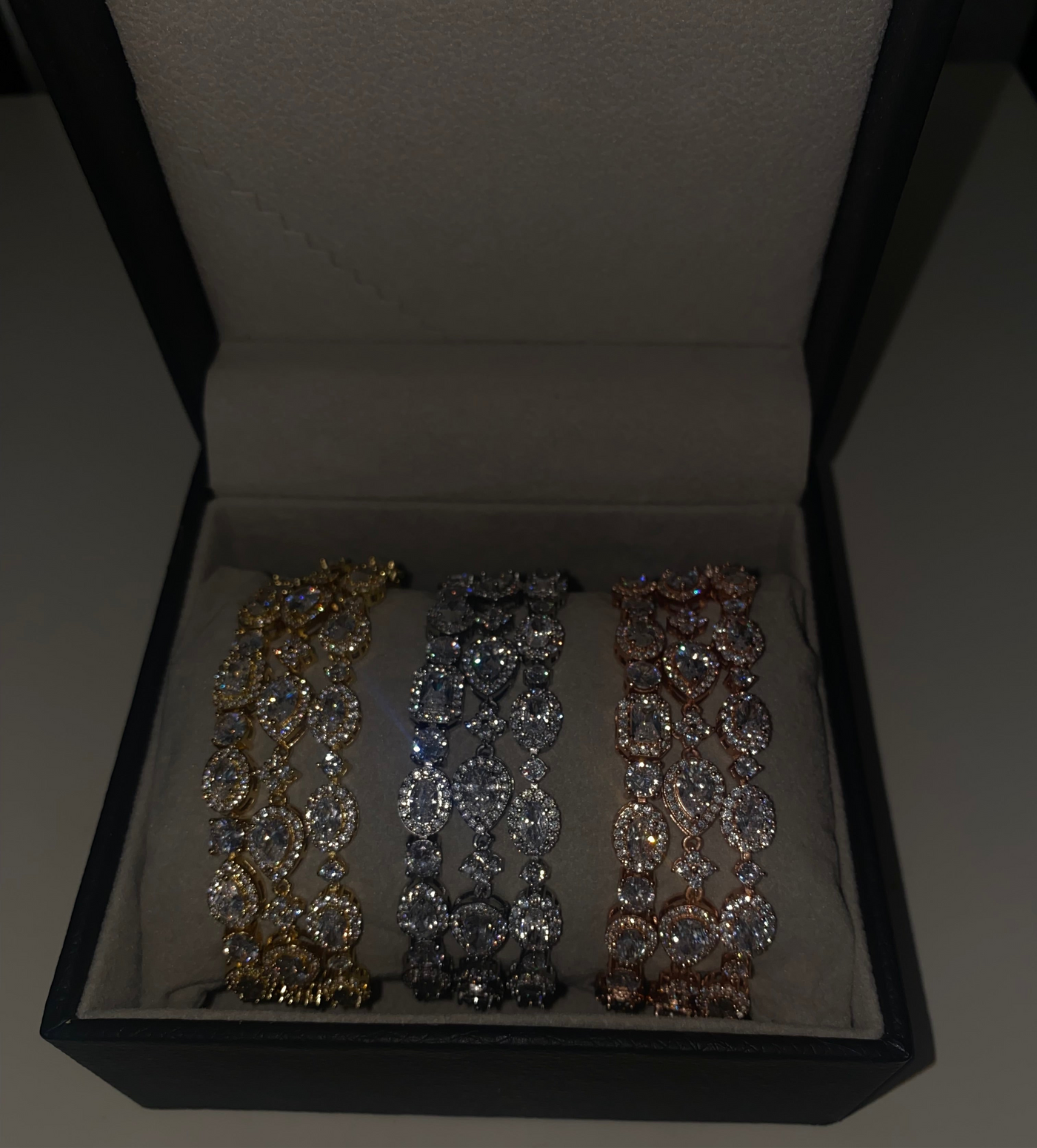 Tripple Set (Buy 2 Get 1 FREE)